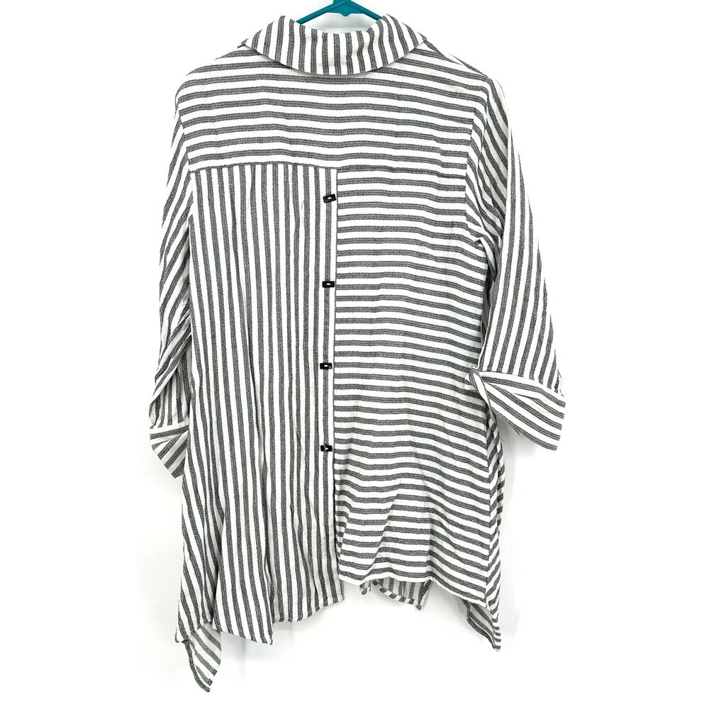 Soft Surroundings Size Small Button Up Shirt Whit… - image 2